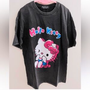Hello Kitty Tshirt